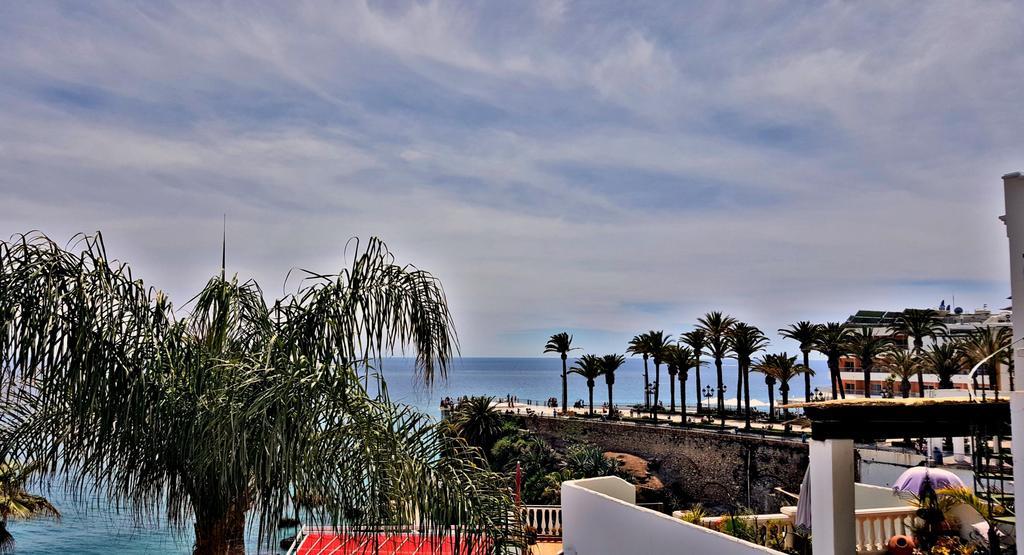 Villa Carabeo Nerja Extérieur photo